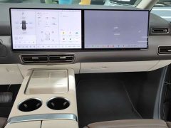 Li Auto Li Xiang MEGA Ultra - ფოტო 11