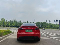 Tesla Model Y Standard Range RWD - ფოტო 11