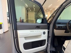 Li Auto Li Xiang MEGA Ultra - ფოტო 10