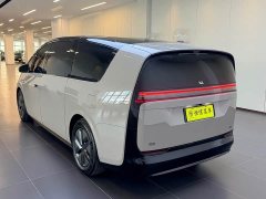 Li Auto Li Xiang MEGA Ultra - ფოტო 5