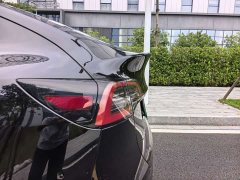 Tesla Model Y Rear-Wheel Drive - ფოტო 19
