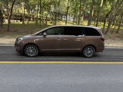 Buick GL8 Land Business Class 652T Luxury - ფოტო 3