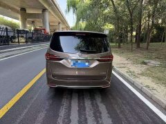 Buick GL8 Land Business Class 652T Luxury - ფოტო 5