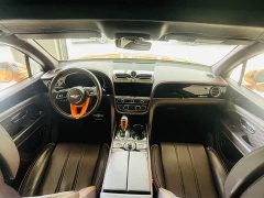 Bentley Bentayga 4.0T V8 Long Wheelbase - ფოტო 5