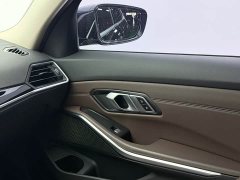 BMW 3 Series 320Li M Sport Package - ფოტო 11
