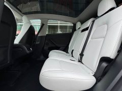 Tesla Model Y Rear-Wheel Drive - ფოტო 15