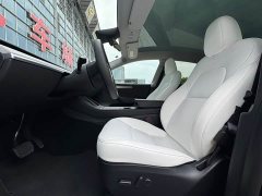 Tesla Model Y Rear-Wheel Drive - ფოტო 16