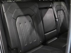 Land Rover Defender 110 P400 Dark Edition - ფოტო 18