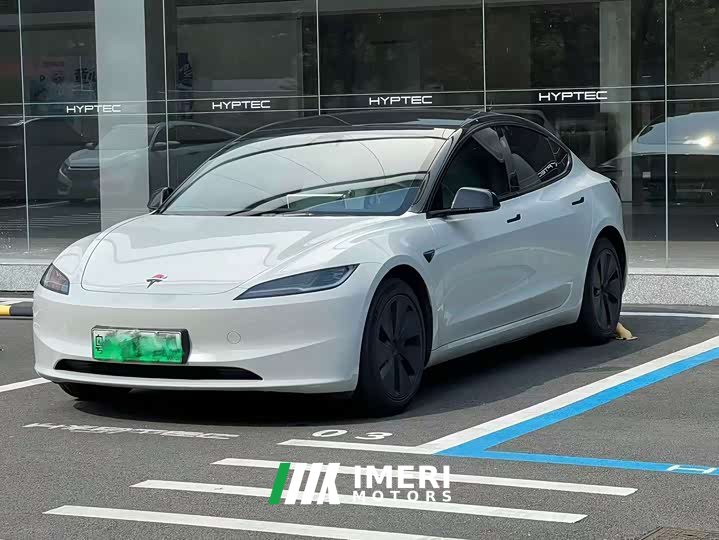 Tesla Model 3 Rear-Wheel Drive