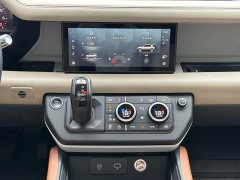 Land Rover Defender 2020 110 P400 HSE - ფოტო 10