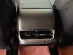 Tesla Model Y Rear-Wheel Drive - ფოტო 17