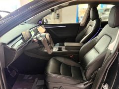 Tesla Model Y Rear-Wheel Drive - ფოტო 7