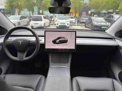 Tesla Model Y Rear-Wheel Drive - ფოტო 7