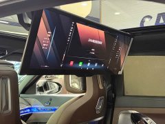 BMW 7 Series 2023 740Li Luxury M Sport Package - ფოტო 9