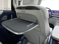 Toyota 2.0T Six-Seat Yun Shi Edition - ფოტო 18
