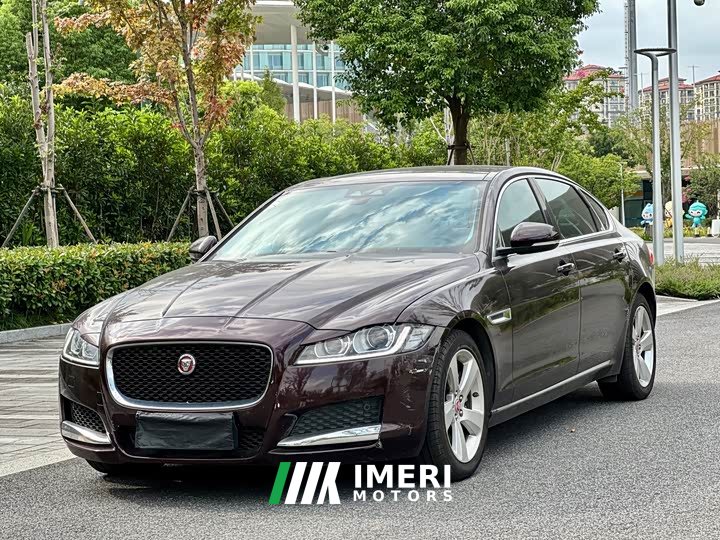 Jaguar XFL 2.0T P200 Two-Wheel Drive Elite