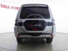 Mitsubishi (Imported) V93 2021 3.0L Middle East Version - ფოტო 15