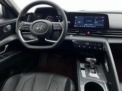 Hyundai Elantra 2021 1.5L CVT Luxury - ფოტო 10