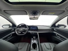 Hyundai Elantra 2021 1.5L CVT Luxury - ფოტო 9