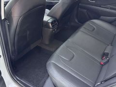 Hyundai Elantra 2022 1.5L CVT Luxury - ფოტო 19