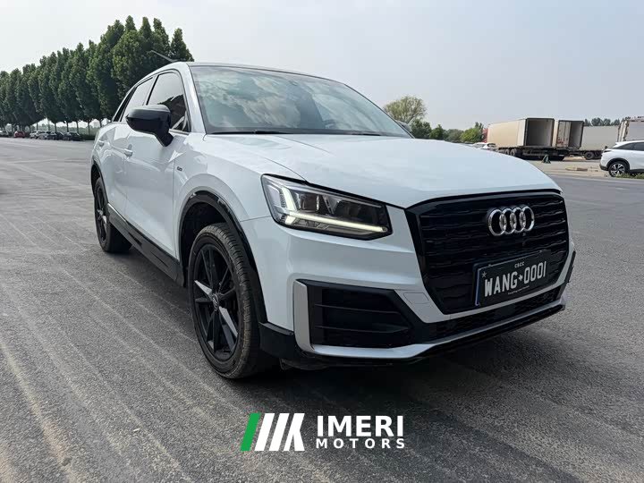 Audi Q2L 35 TFSI Fashion Dynamic