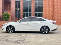 Hyundai Elantra 1.5L CVT Luxury - ფოტო 10