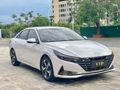 Hyundai Elantra 1.5L CVT Luxury - ფოტო 3