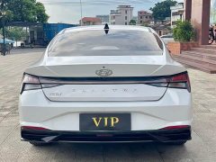 Hyundai Elantra 1.5L CVT Luxury - ფოტო 8