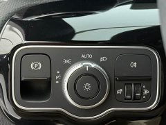 Mercedes-Benz A-Class 2022 A 180 L - ფოტო 19