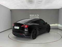 Tesla Model Y 2022 Facelift Rear-Wheel Drive - ფოტო 11
