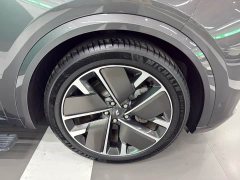 Li Auto L9 Ultra Smart Refresh Edition - ფოტო 6