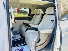Denza D9 2022 DM-i 970 AWD Flagship - ფოტო 10