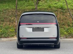 Li Auto Li Xiang MEGA Ultra - ფოტო 5
