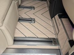 Toyota Alphard Hybrid 2.5L Premium Gold Edition - ფოტო 4