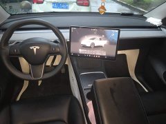 Tesla Model Y Rear-Wheel Drive - ფოტო 12