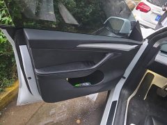 Tesla Model Y Rear-Wheel Drive - ფოტო 7
