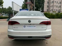 Volkswagen Bora 200TSI DSG Comfort Navigation Edition - ფოტო 12