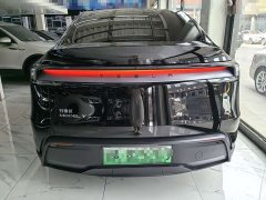 Tesla Model Y Rear-Wheel Drive - ფოტო 4