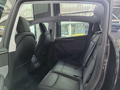 Tesla Model Y Rear-Wheel Drive - ფოტო 8