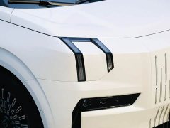 Zeekr Geely Geometry 009 Seven-Seat Ultra Home Edition - ფოტო 12