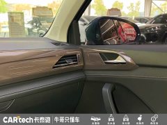 Volkswagen Touareg 330TSI AWD Luxury - ფოტო 8