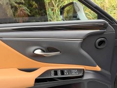 Lexus ES 2021 200 Premium Edition - ფოტო 13