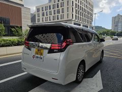 Toyota Alphard 2015 3.5L Automatic - ფოტო 12