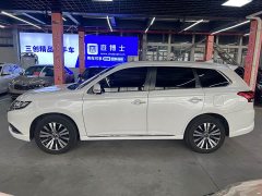 Mitsubishi Outlander 2.4L AWD Enjoy Edition 7-Seater - photo 8