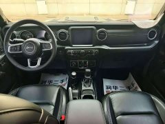 Jeep Gladiator 3.6L Pioneer Edition - photo 9