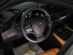 Lexus LS 500h Premium - ფოტო 10