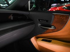 Lexus LS 500h Premium - ფოტო 14