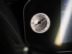 Lexus LS 500h Premium - ფოტო 19