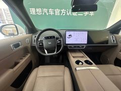 Li Auto L8 Max Intelligent Refresh Edition - ფოტო 13