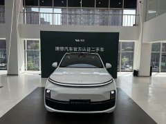 Li Auto L8 Max Intelligent Refresh Edition - ფოტო 4